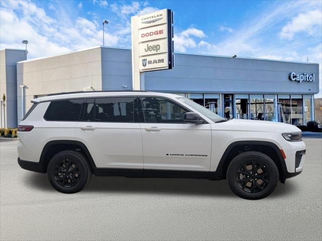 2026 Jeep Grand Cherokee GRAND CHEROKEE L LAREDO ALTITUDE 4X4