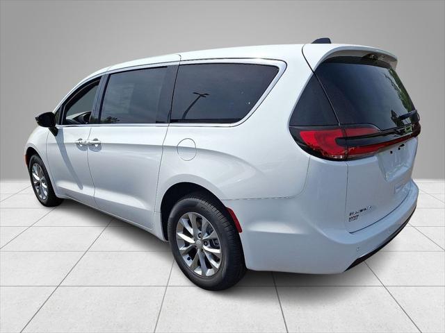 2027 Chrysler Pacifica Select AWD