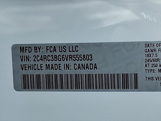 2027 Chrysler Pacifica Select AWD