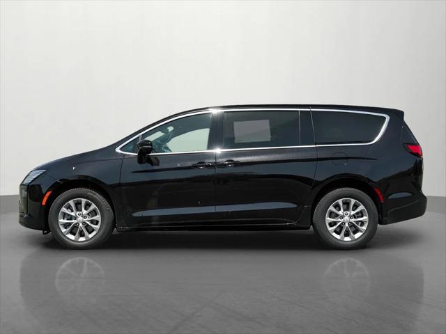 2027 Chrysler Pacifica PACIFICA SELECT AWD