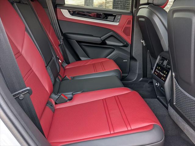 2026 Porsche Cayenne Unknown
