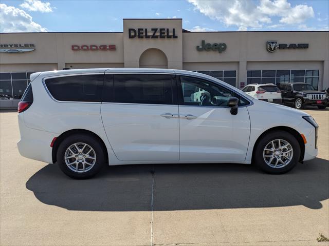 2027 Chrysler Pacifica PACIFICA SELECT