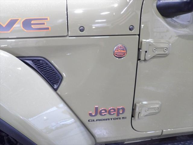 2026 Jeep Gladiator Sport