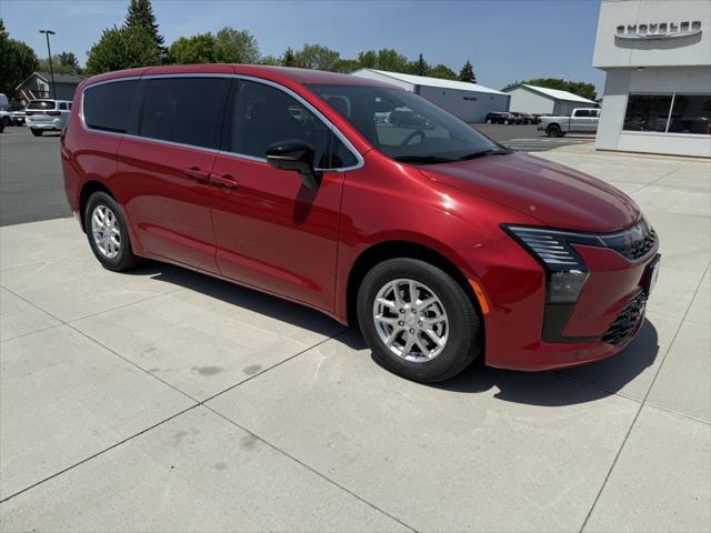 2027 Chrysler Pacifica Select for sale in Kimball, MN