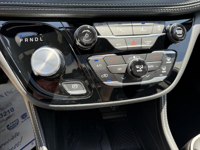 2027 Chrysler Pacifica Limited
