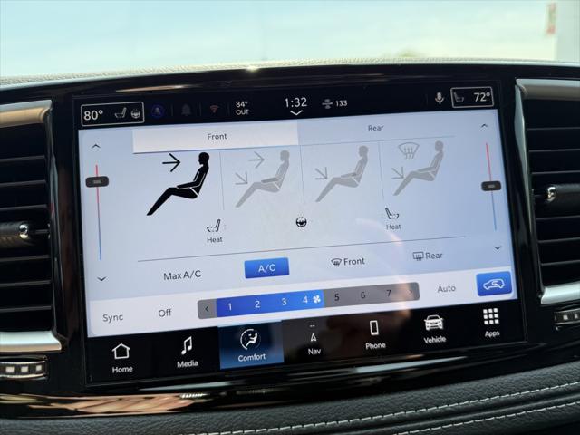 2027 Chrysler Pacifica Select