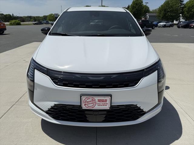 2027 Chrysler Pacifica PACIFICA SELECT AWD