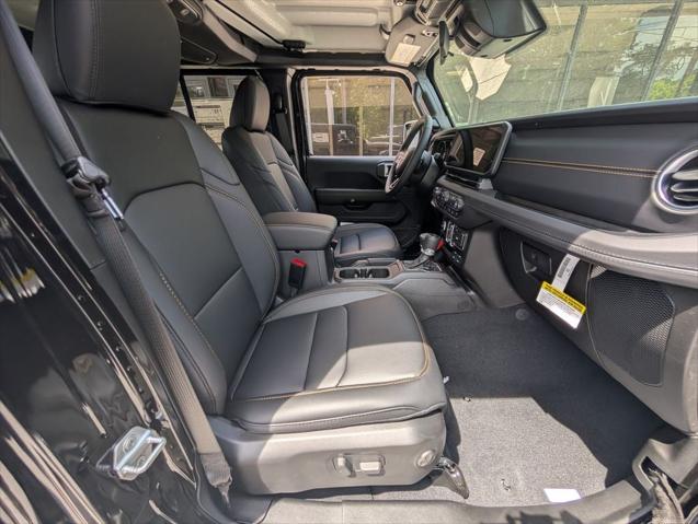 2026 Jeep Gladiator GLADIATOR SAHARA 4X4