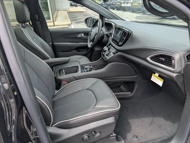 2027 Chrysler Pacifica PACIFICA LIMITED 2027 Chrysler Pacifica PACIFICA LIMITED