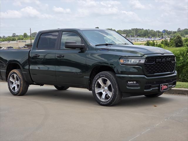 2026 RAM 1500 RAM 1500 EXPRESS CREW CAB 4X2 57 BOX