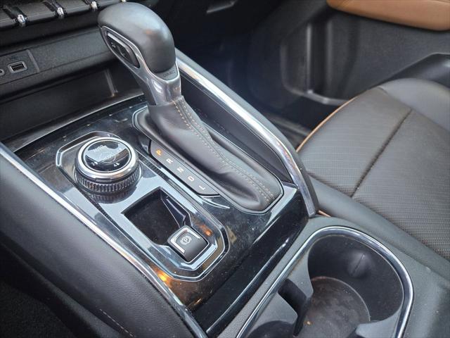 2023 GMC Canyon 4WD Crew Cab Short Box AT4