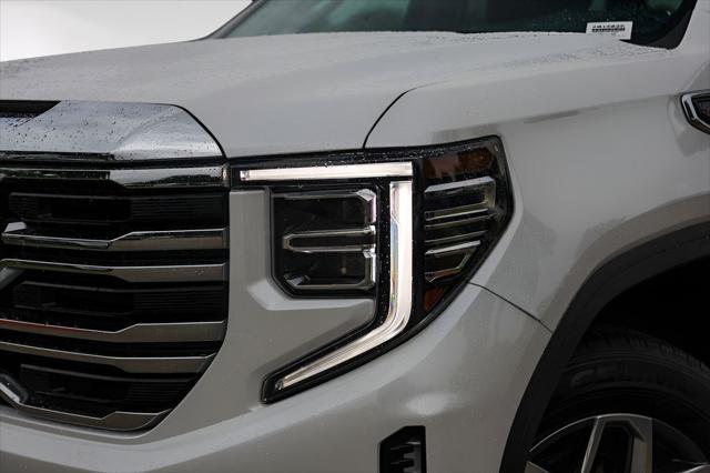 2023 GMC Sierra 1500 4WD Crew Cab Short Box SLT