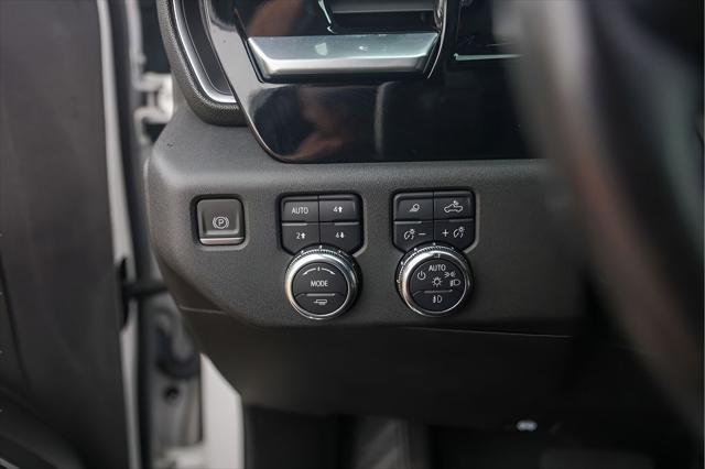 2023 GMC Sierra 1500 4WD Crew Cab Short Box SLT