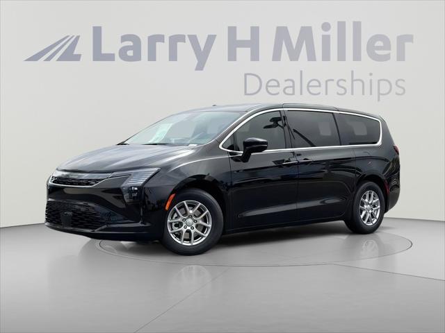 2027 Chrysler Pacifica PACIFICA SELECT