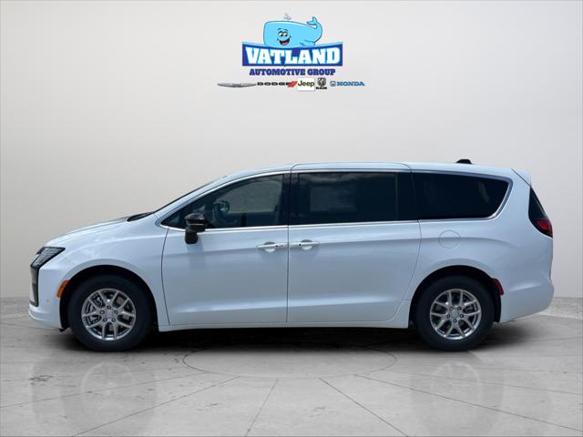2027 Chrysler Pacifica PACIFICA SELECT