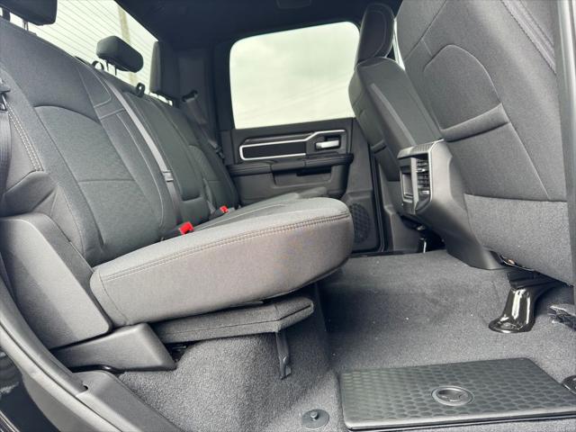 2026 Ram 3500 Big Horn Crew Cab 4x4 8 Box