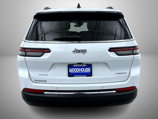 2023 Jeep Grand Cherokee L Laredo 4x4