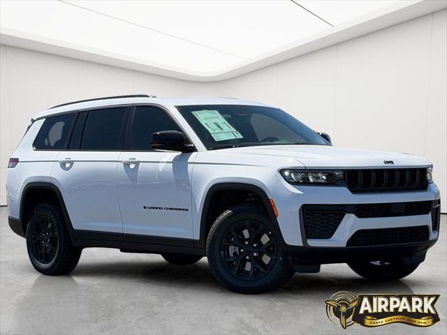 2026 Jeep Grand Cherokee L GRAND CHEROKEE L LAREDO ALTITUDE 4X2