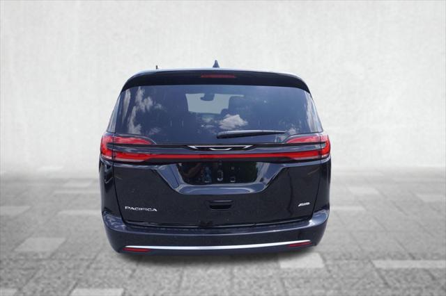 2027 Chrysler Pacifica PACIFICA SELECT AWD