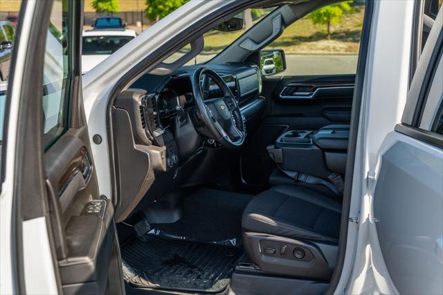 2025 Chevrolet Silverado 1500 2WD Crew Cab Short Bed LT