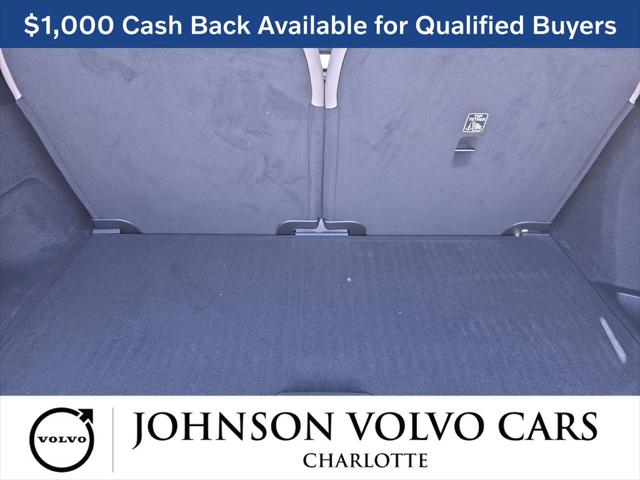 2026 Volvo XC90 Ultra Dark Theme, B6 AWD Gas (mild hybrid), Gasoline, 6 Seats