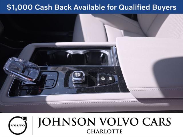 2026 Volvo XC90 Ultra Dark Theme, B6 AWD Gas (mild hybrid), Gasoline, 6 Seats
