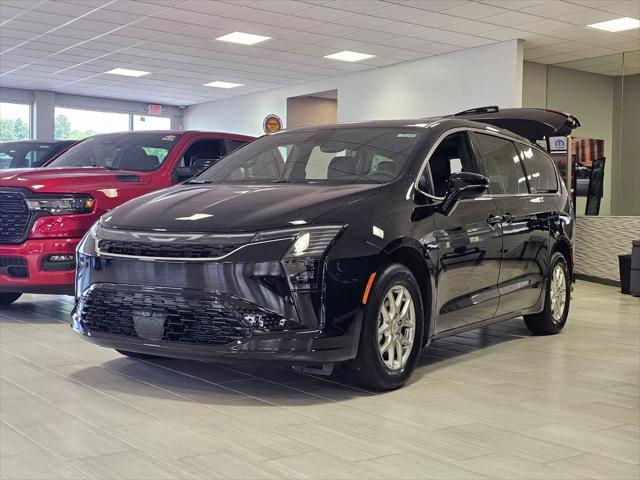 2027 Chrysler Pacifica PACIFICA SELECT