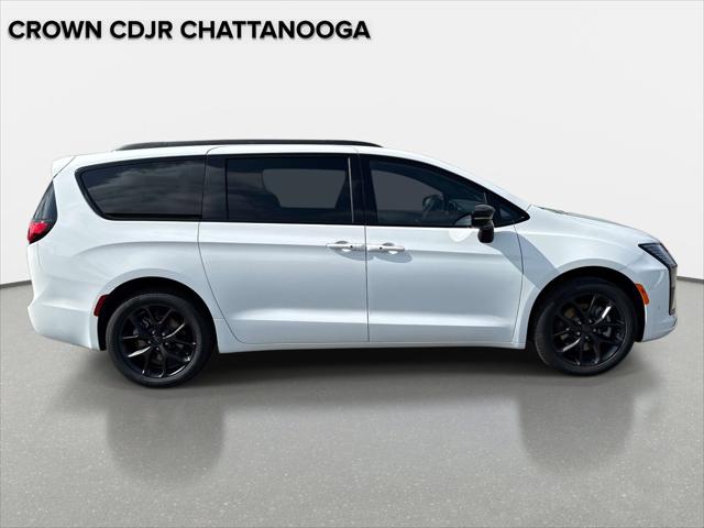 2027 Chrysler Pacifica PACIFICA LIMITED AWD 2027 Chrysler Pacifica PACIFICA LIMITED AWD