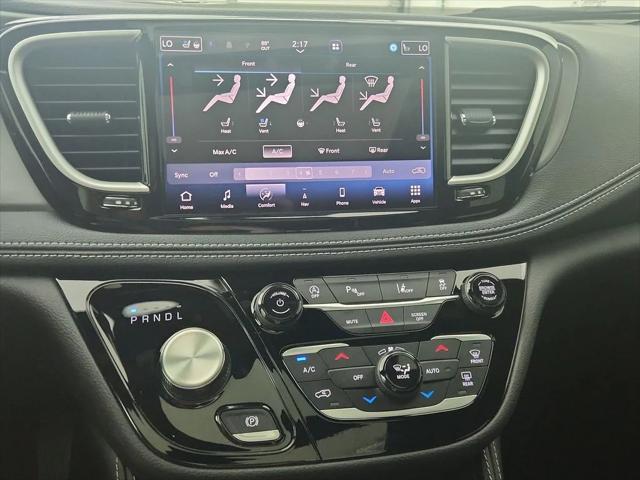 2027 Chrysler Pacifica Limited