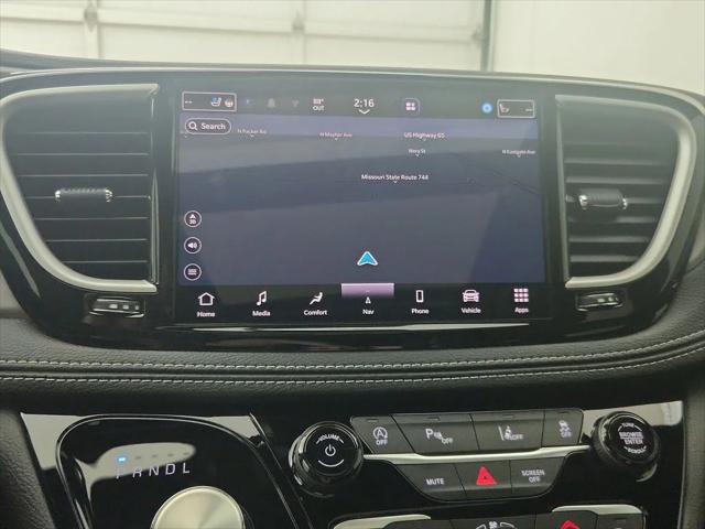 2027 Chrysler Pacifica Limited AWD