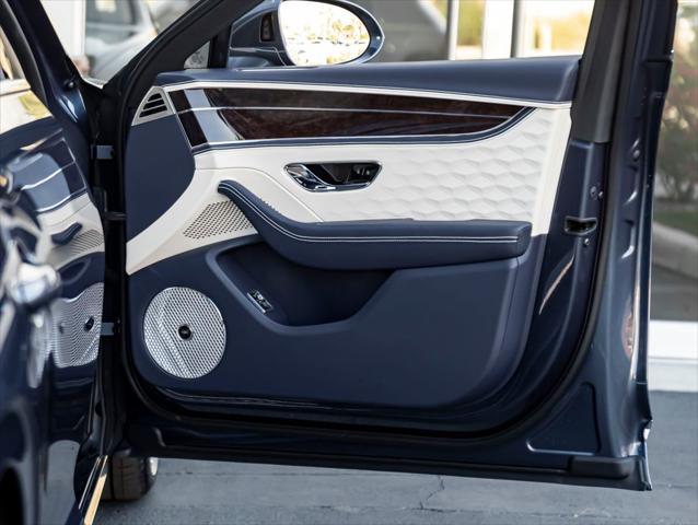 2026 Bentley Flying Spur Mulliner