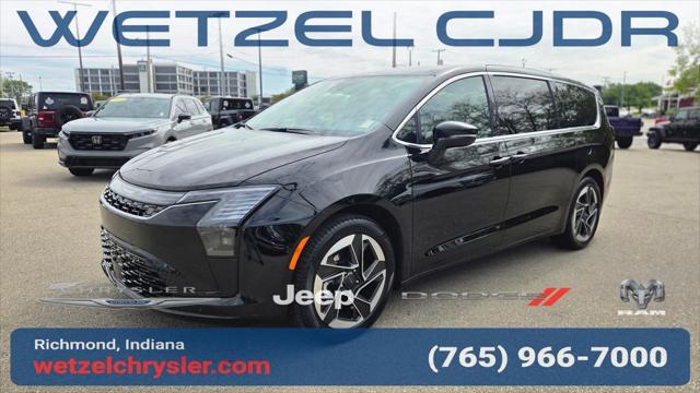 2027 Chrysler Pacifica PACIFICA LIMITED