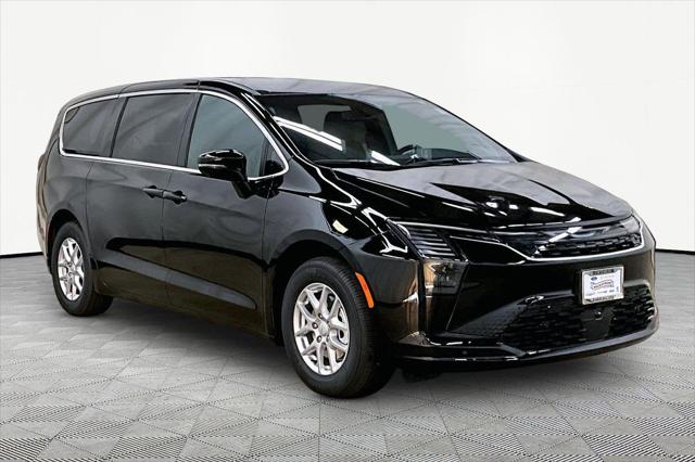 2027 Chrysler Pacifica PACIFICA SELECT