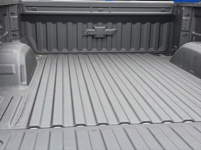2026 Chevrolet Silverado 1500 4WD Crew Cab Short Bed Custom Trail Boss