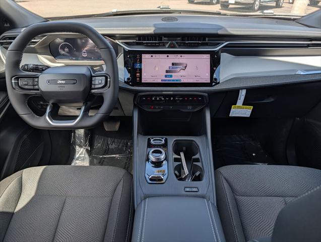 2026 Jeep Cherokee Laredo 4x4