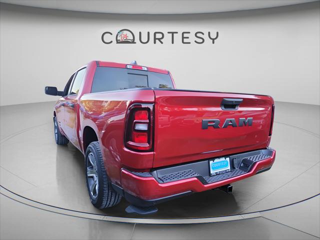 2026 RAM 1500 RAM 1500 EXPRESS CREW CAB 4X2 57 BOX