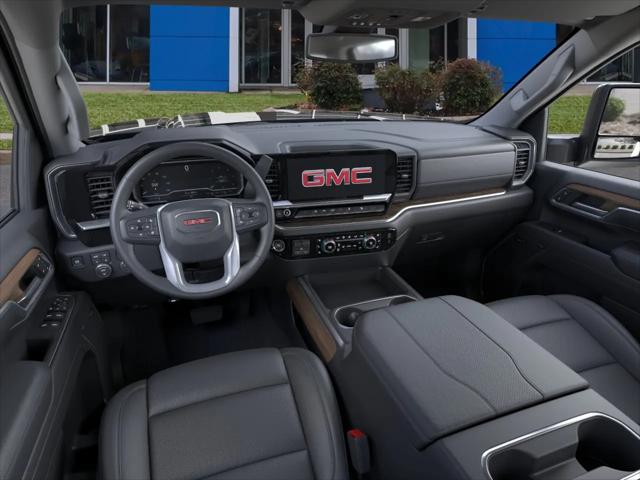 2026 GMC Sierra 2500HD Crew Cab, Standard Bed, SLT, 4WD