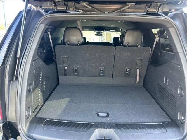 2023 Chevrolet Suburban 4WD LS