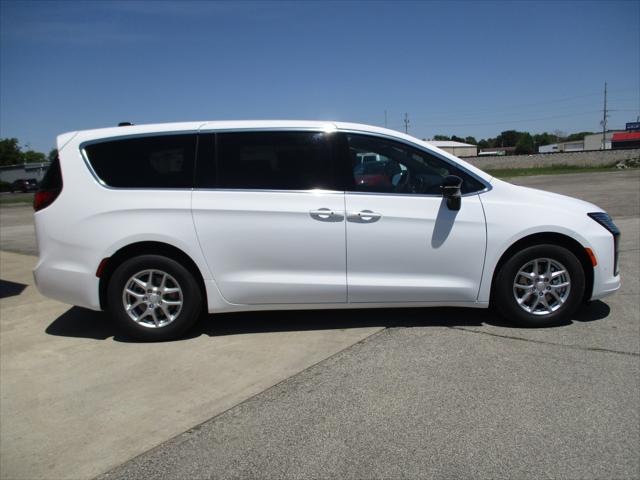 2027 Chrysler Pacifica PACIFICA SELECT