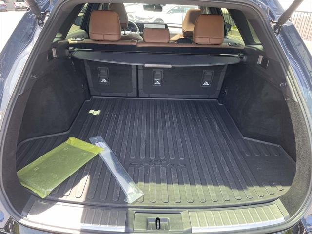 2025 Toyota Crown Signia Limited