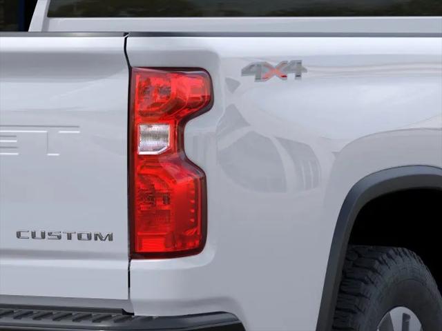 2026 Chevrolet Silverado 2500HD Crew Cab, Long Bed, Custom, 4WD
