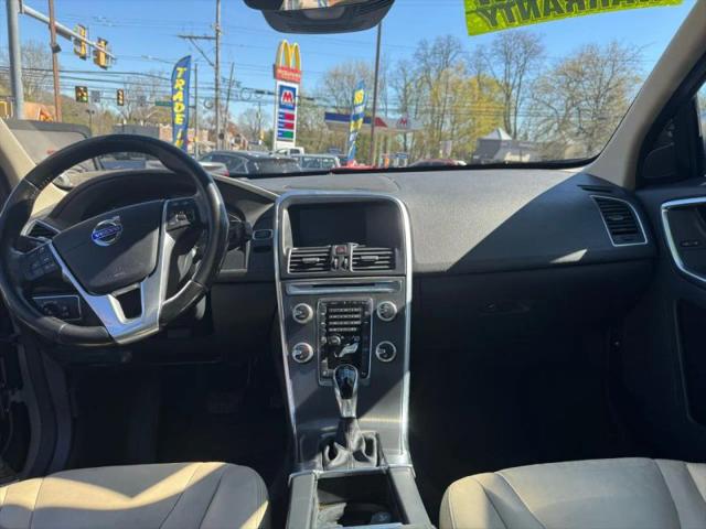 2016 Volvo XC60 T6 Drive-E Platinum