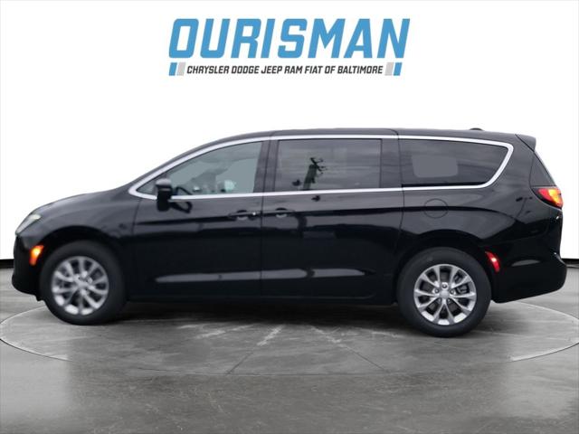 2027 Chrysler Pacifica PACIFICA SELECT AWD