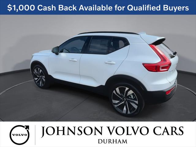 2026 Volvo XC40 Ultra, B5 AWD Gas (mild hybrid), Dark