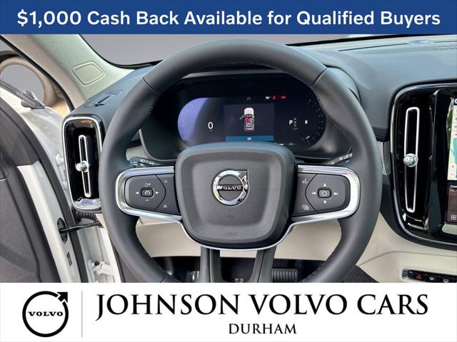 2026 Volvo XC40 Ultra, B5 AWD Gas (mild hybrid), Dark