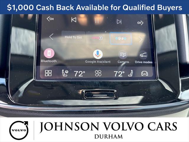 2026 Volvo XC40 Ultra, B5 AWD Gas (mild hybrid), Dark