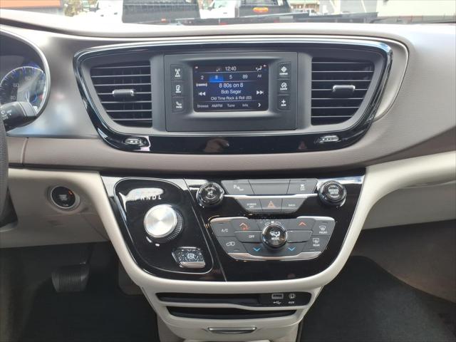 2017 Chrysler Pacifica Touring