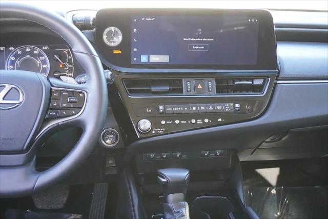 2025 Lexus ES 300h ES 300h