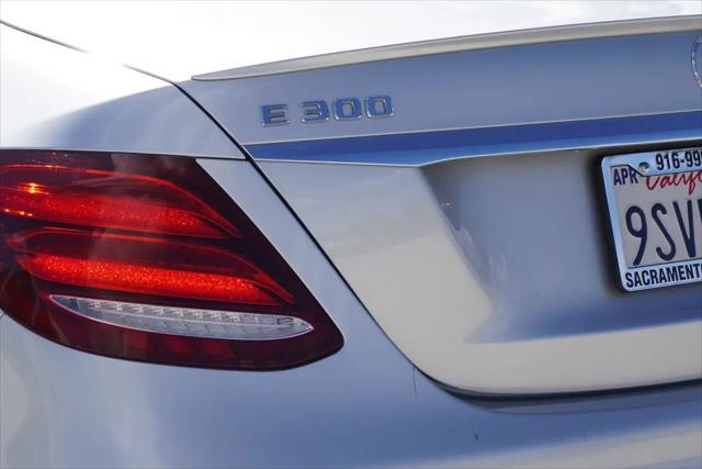 2017 Mercedes-Benz E-CLASS E 300 E 300