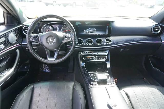 2017 Mercedes-Benz E-CLASS E 300 E 300